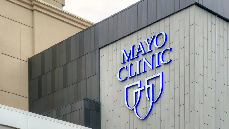 Mayo Clinic Experts Release COVID-19 Recommendations image