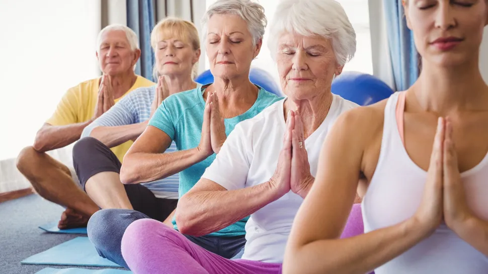 Ensayo Clínico: Reducción del insomnio en los sobrevivientes de cáncer con la práctica de yoga vs educación para la salud y terapia cognitivo-conductual image