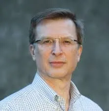 Dr. Craig Crews of the Crews Laboratory at Yale University describes his discovery and development of carfilzomib (Kyprolis) and what it takes to get a new drug across the image
