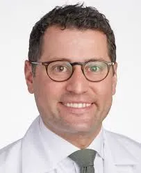 Unlocking New Treatment Strategies for Chronic Myelomonocytic Leukemia: Pacritinib and Azacitidine in Clinical Trial image