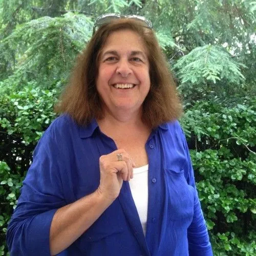 The panelist Louise Lavin