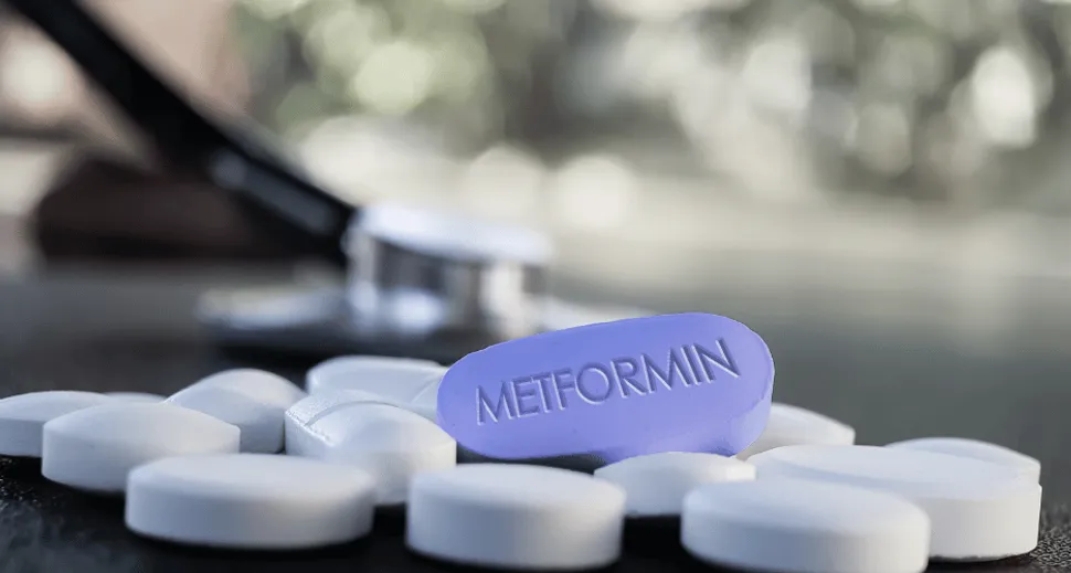 Ensayo clínico: metformina para la prevención de la progresión de la GMSI y el mieloma latente image